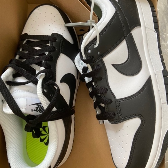 NEW Nike Dunk Low - Picture 1 of 2